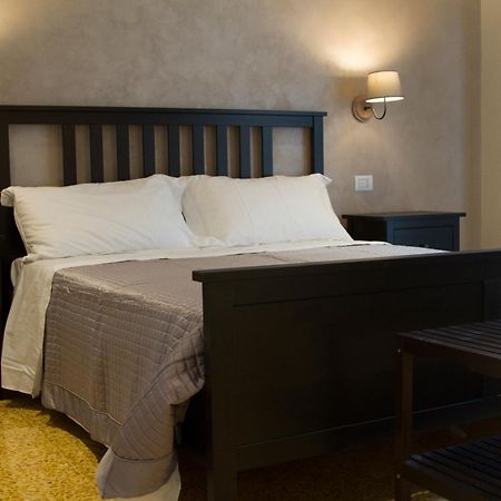 B&B I Propilei Di San Girolamo Rimini Eksteriør bilde