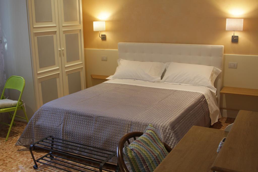 B&B I Propilei Di San Girolamo Rimini Eksteriør bilde